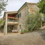 Cosy At Portuguese Quinta