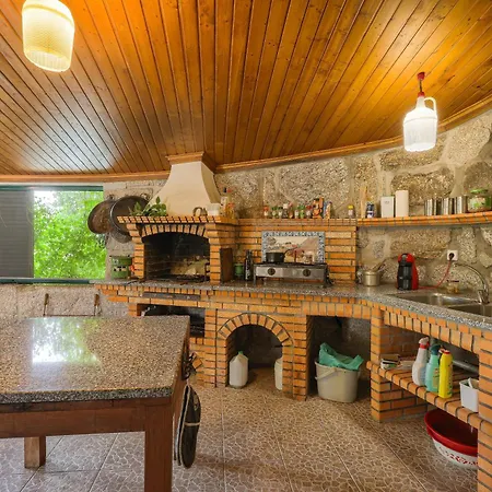 Cosy At Portuguese Quinta *